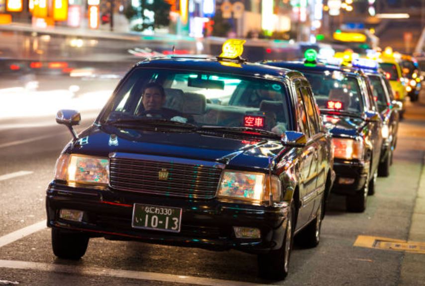 일본에서 택시 타는 방법 - 지플릭스